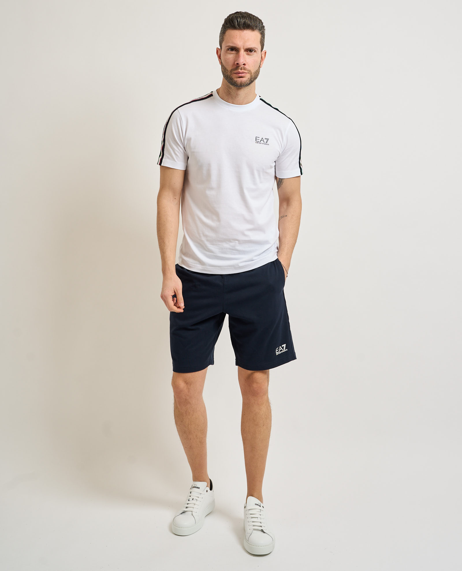 Pantalone corto uomo EA7 Abbigliamento e accessori > Abbigliamento - dettaglio 1